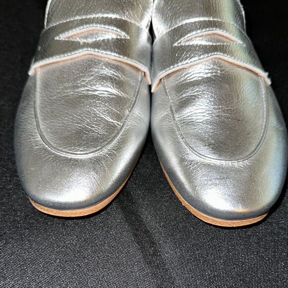 Marc Fisher Metallic Silver Penny Loafers Size 8.5 - Picture 5 of 12